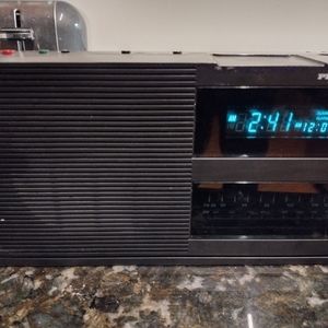 Table Radio with alarm